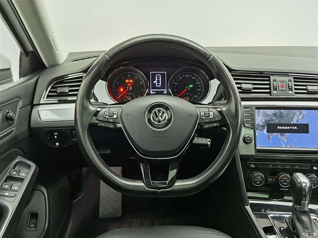Volkswagen Lamando, 2017 11