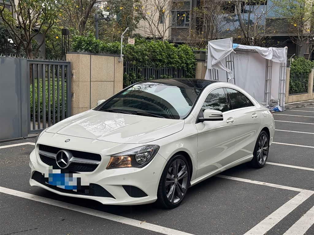 Mercedes-Benz CLA