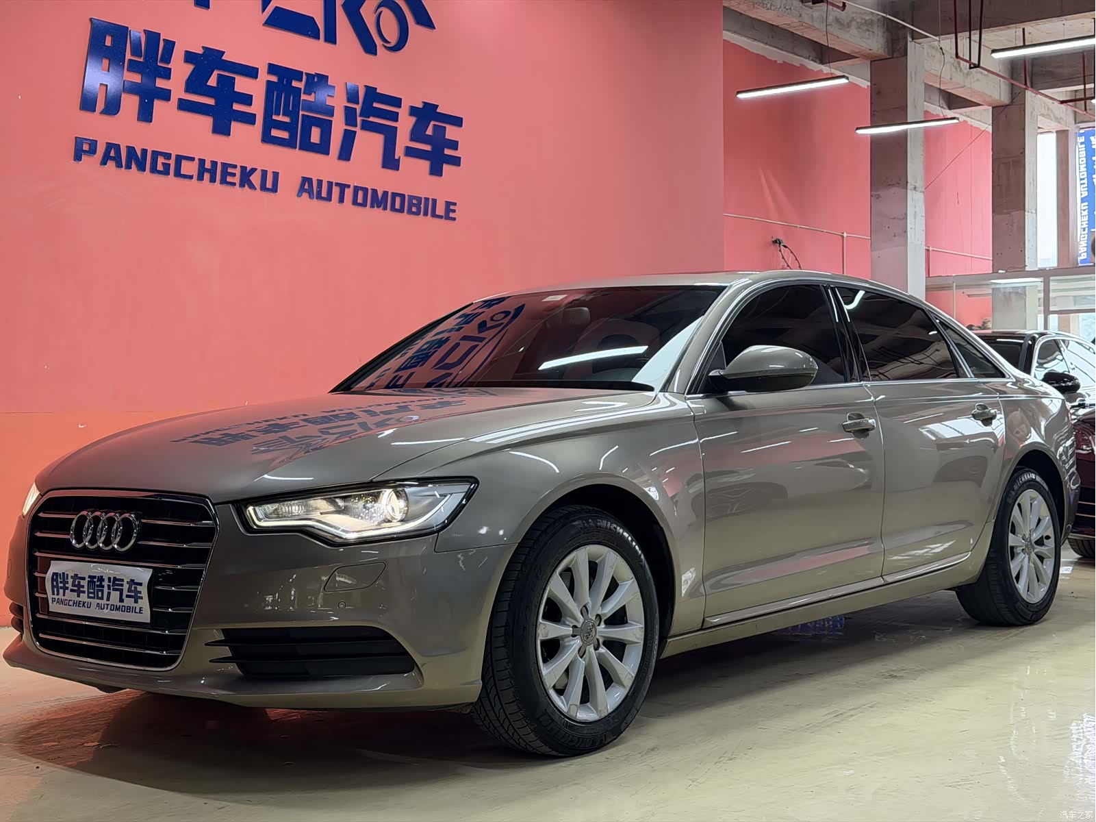 Audi A6L, 2014 1
