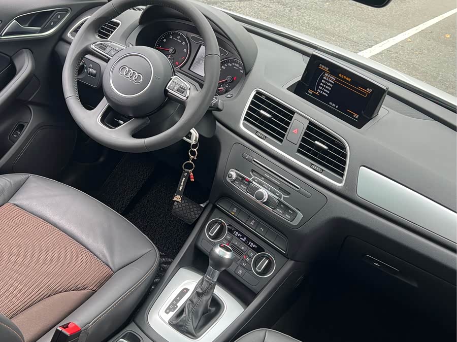 Audi Q3 2018, фото 11
