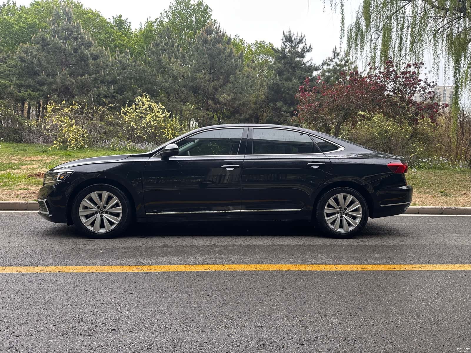 Volkswagen Passat, 2021 3