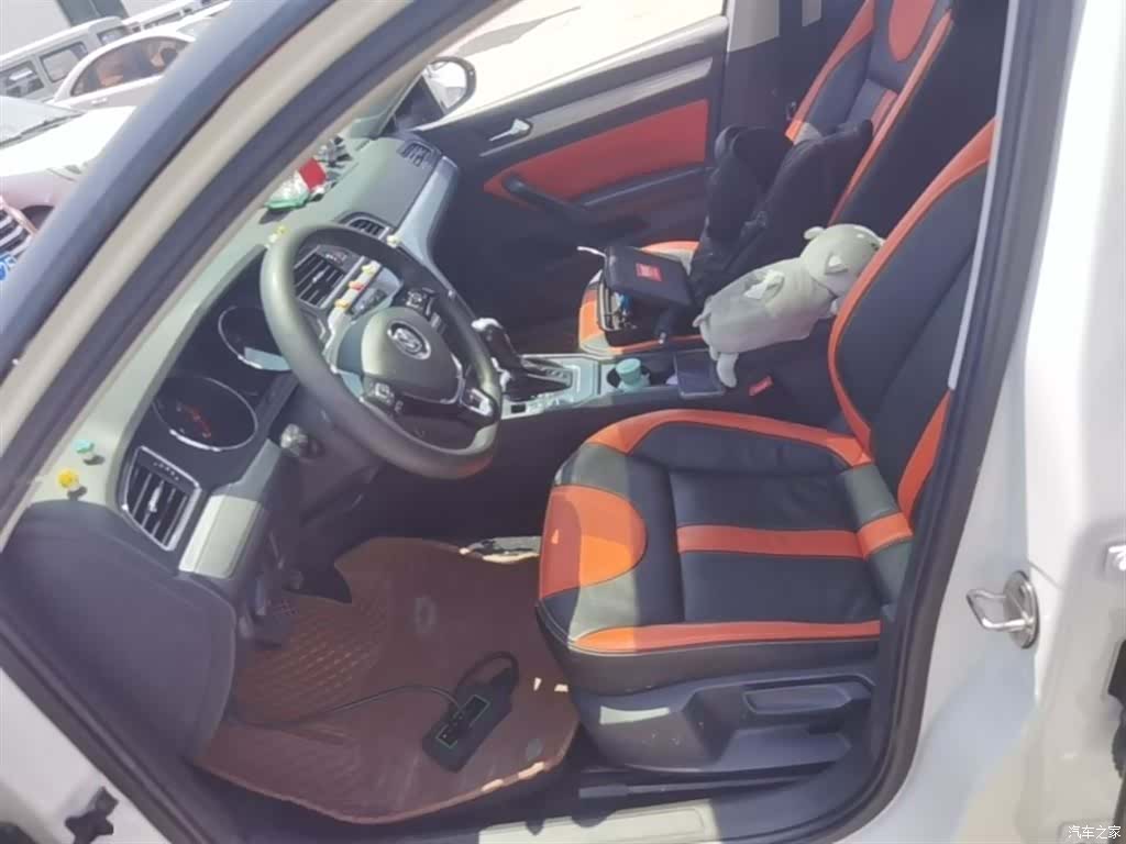 Volkswagen Lamando, 2016 15
