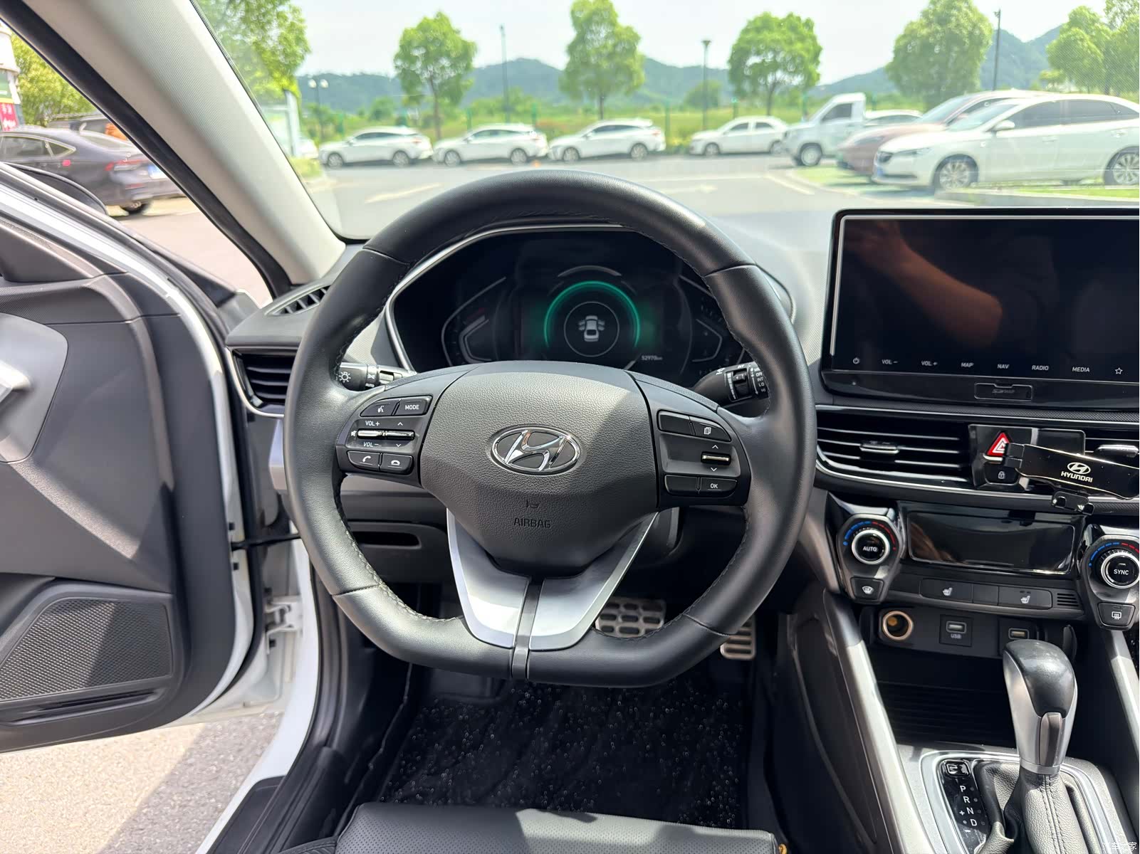 Hyundai Lafesta, 2022 15