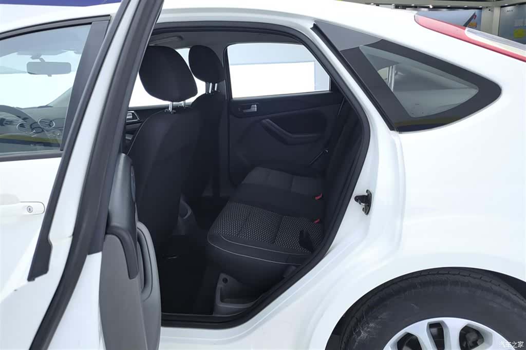 Ford Focus, 2013 11