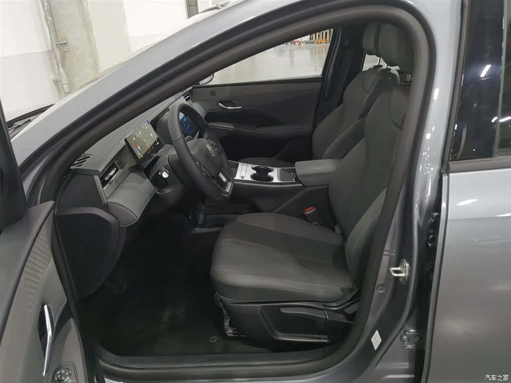 BYD Qin, 2026 10