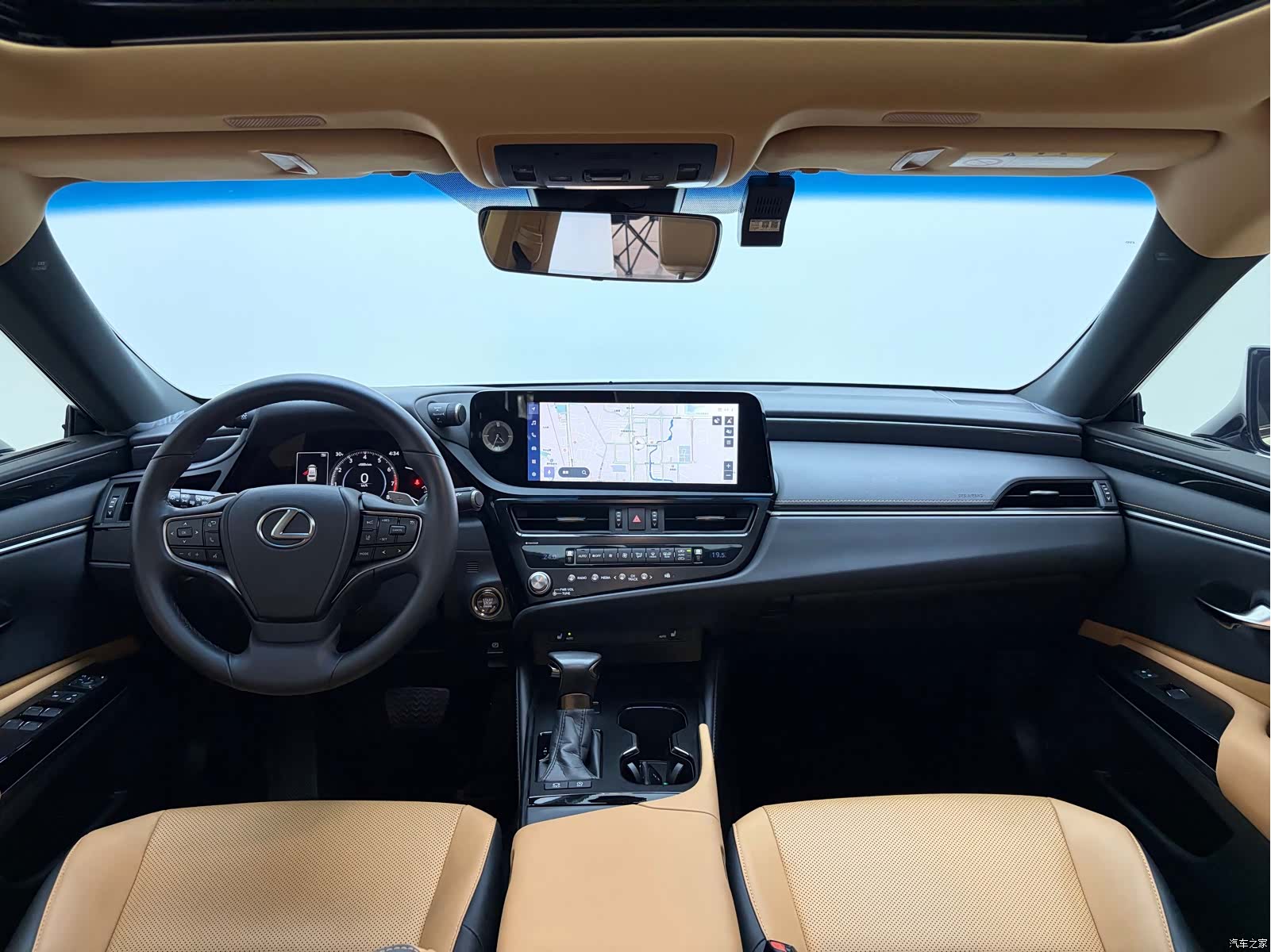 Lexus ES, 2024 6