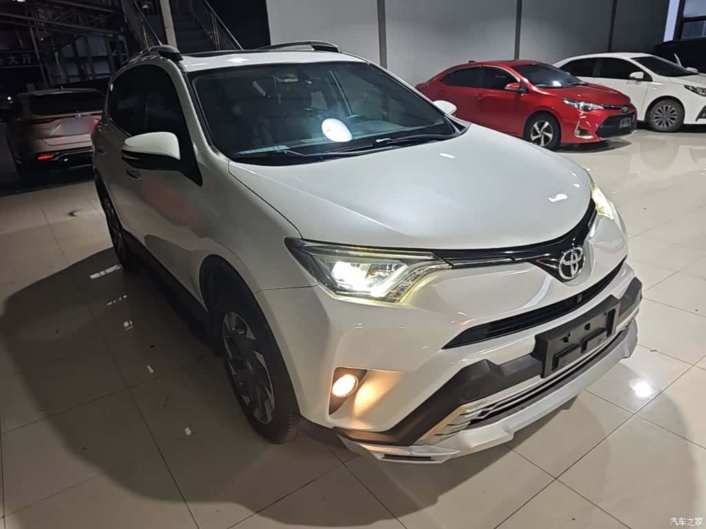 Toyota RAV4, 2017 4