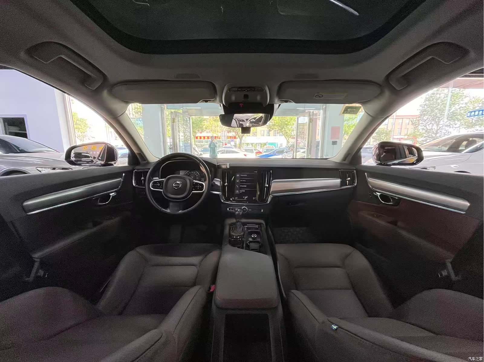 Volvo S90, 2017 10