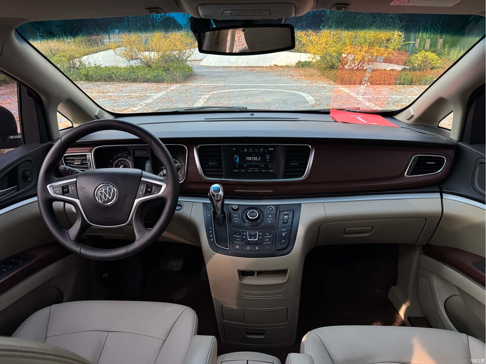Buick GL8, 2017 15