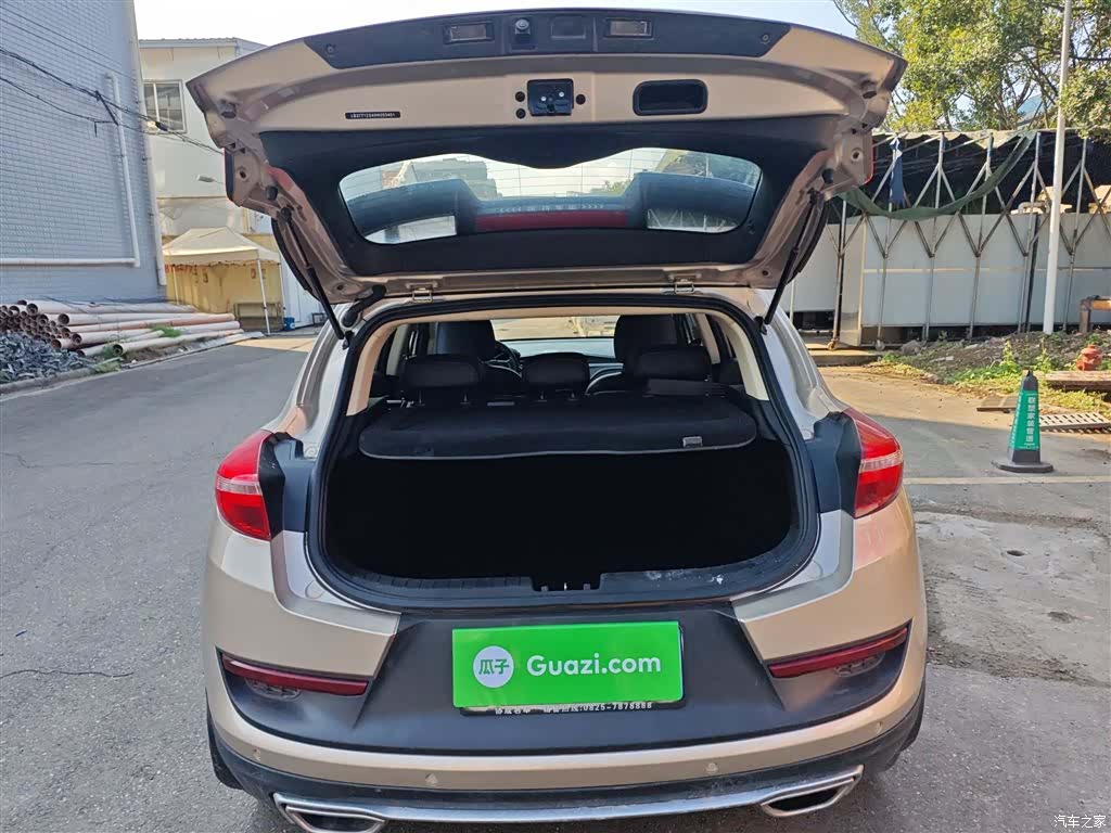 Geely Emgrand, 2017 19