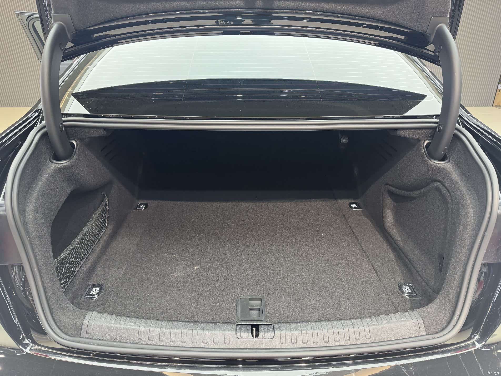 Audi A6L, 2023 16