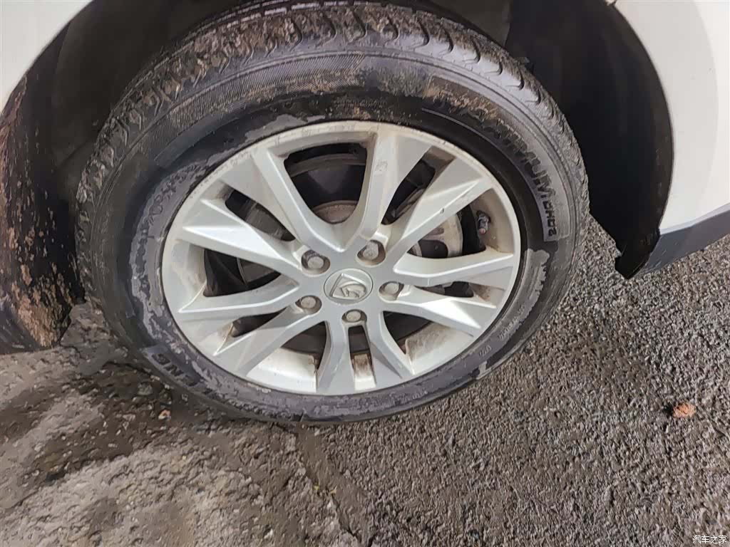 Wuling 730, 2016 24