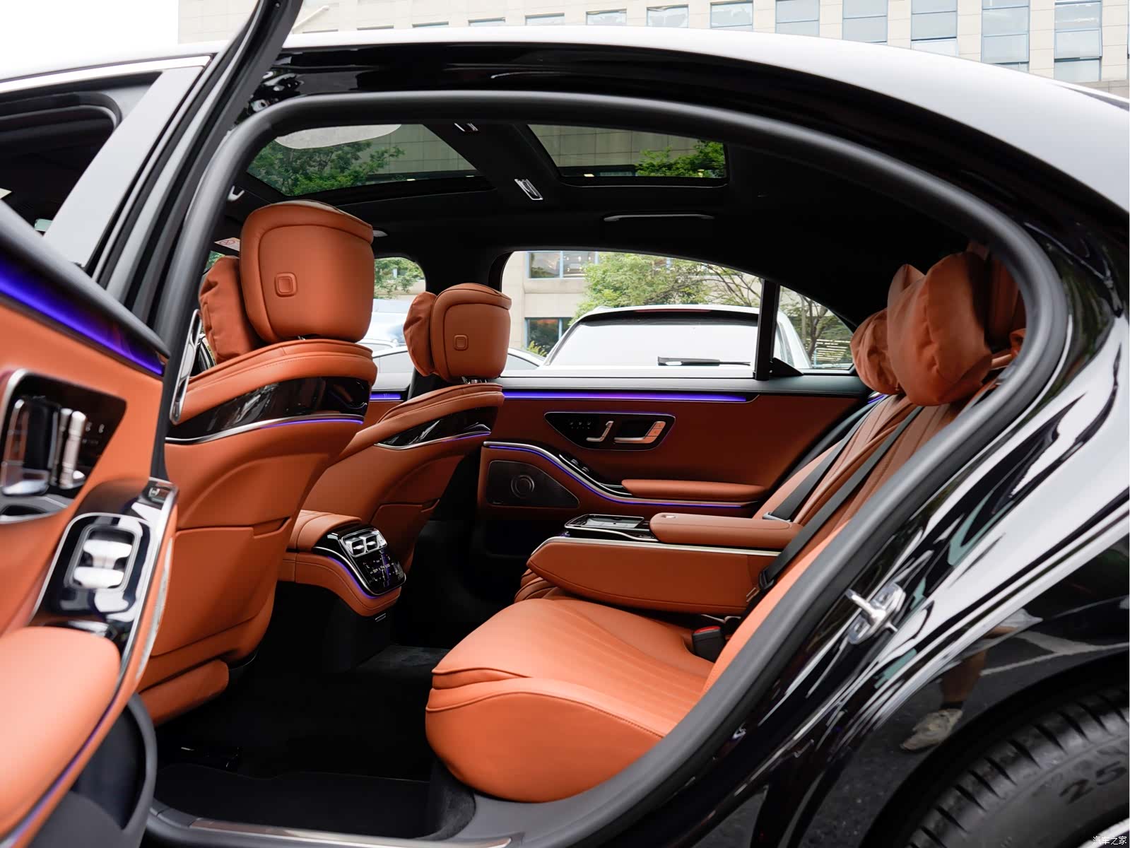 Mercedes-Benz S-Class, 2026 11