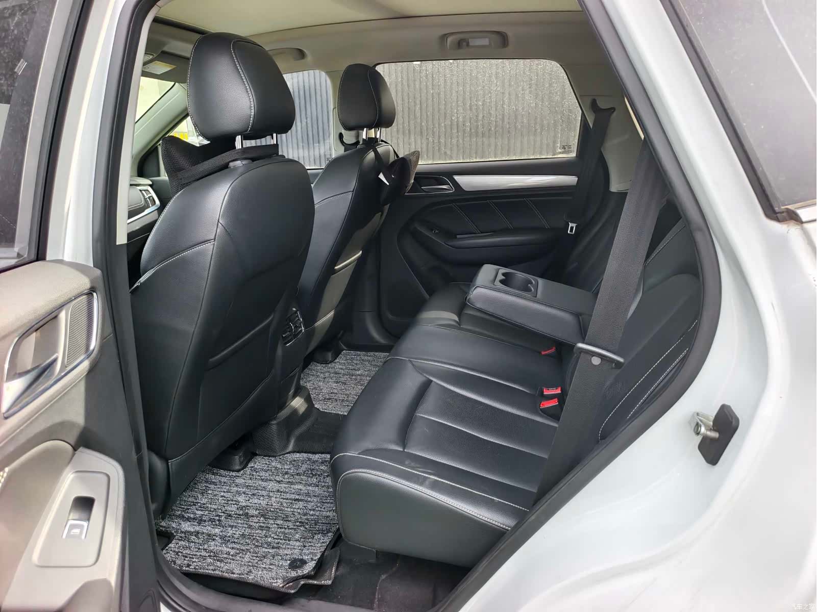 Roewe RX5, 2016 9