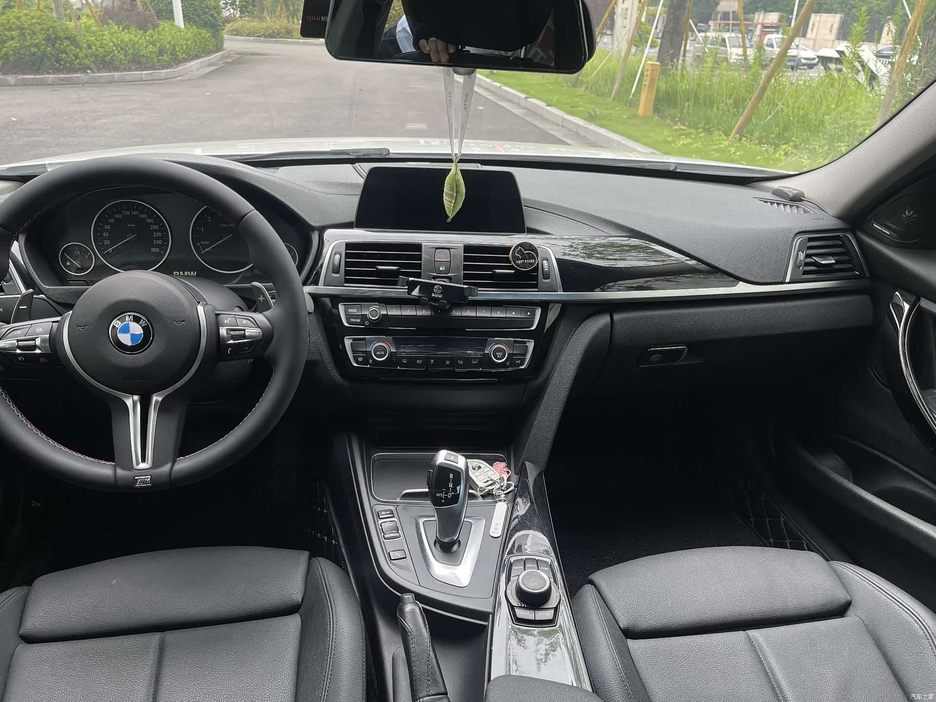 BMW 3 Series, 2018 7