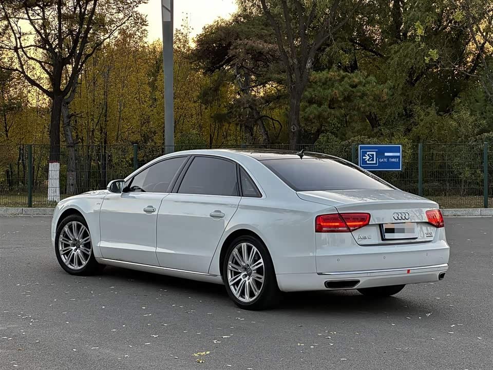 Audi A8
