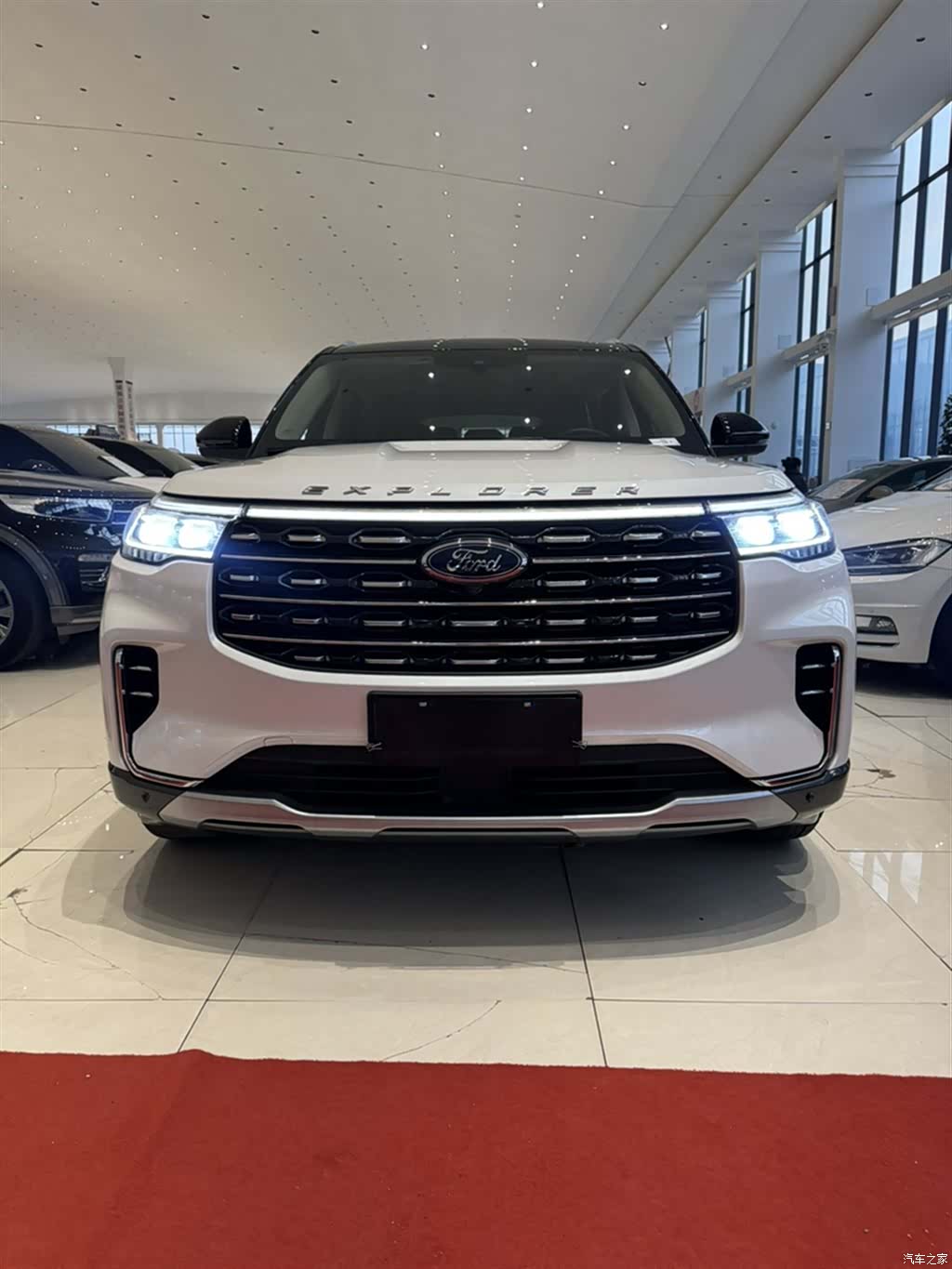 Ford Explorer, 2023 8