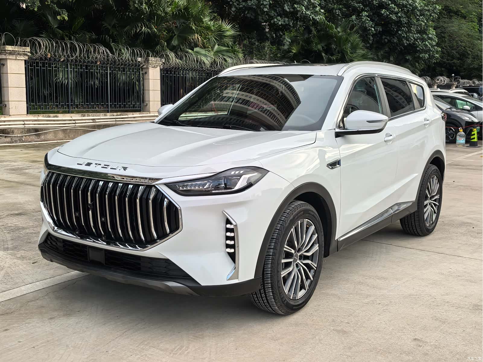 Jetour X70, 2024 1
