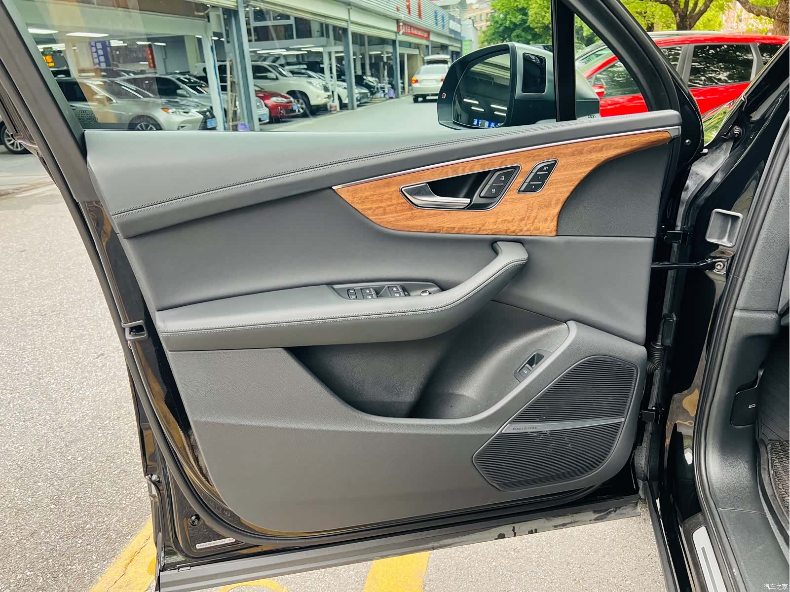 Audi Q7, 2023 9
