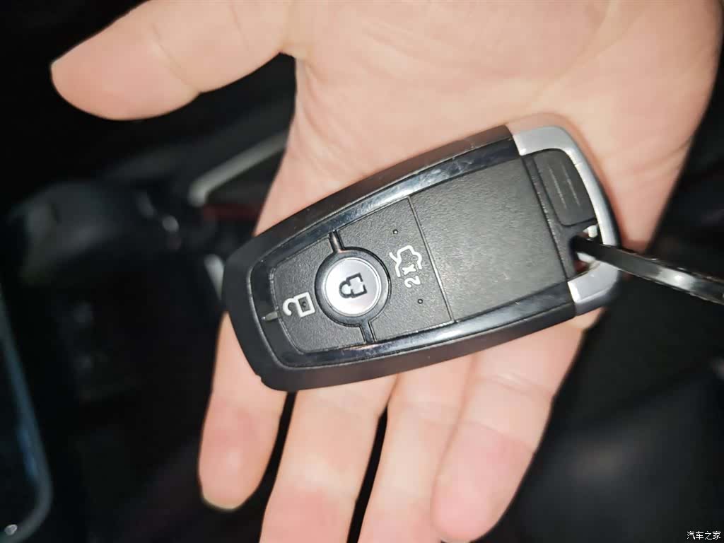 Ford Focus, 2023 9