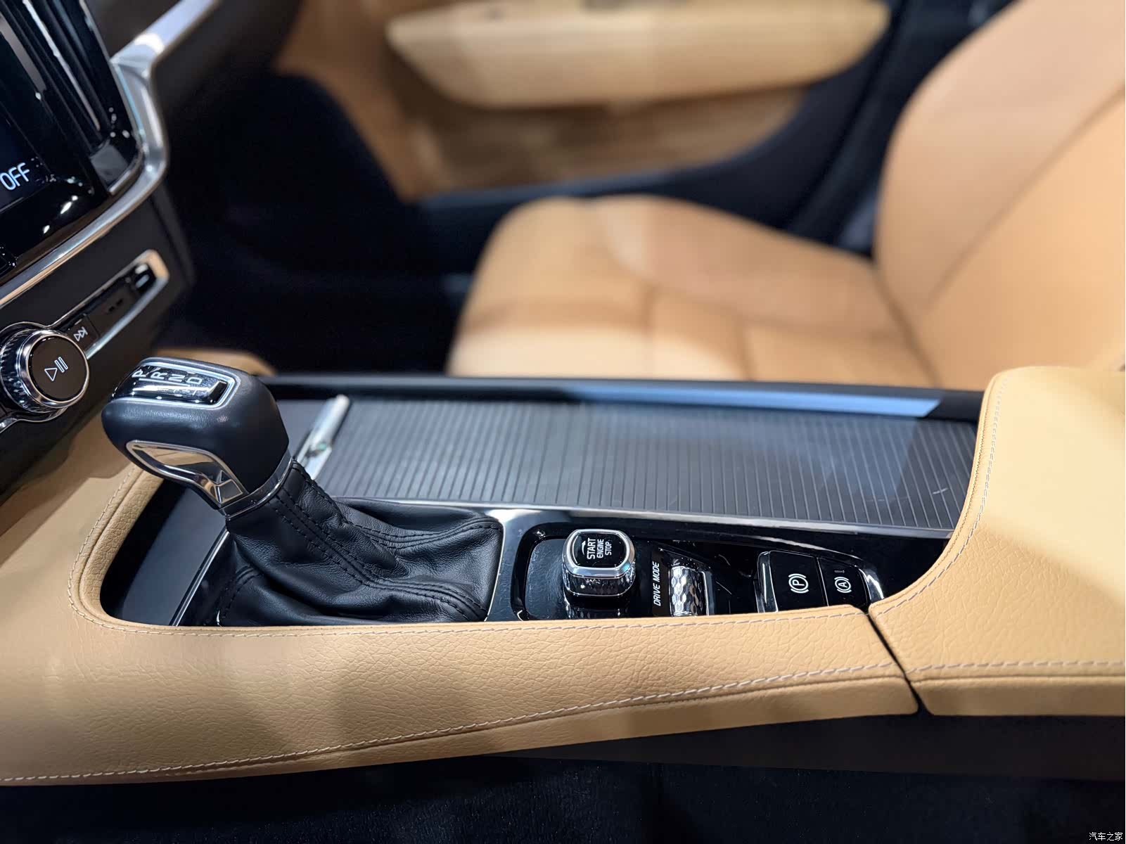 Volvo V90, 2019 30