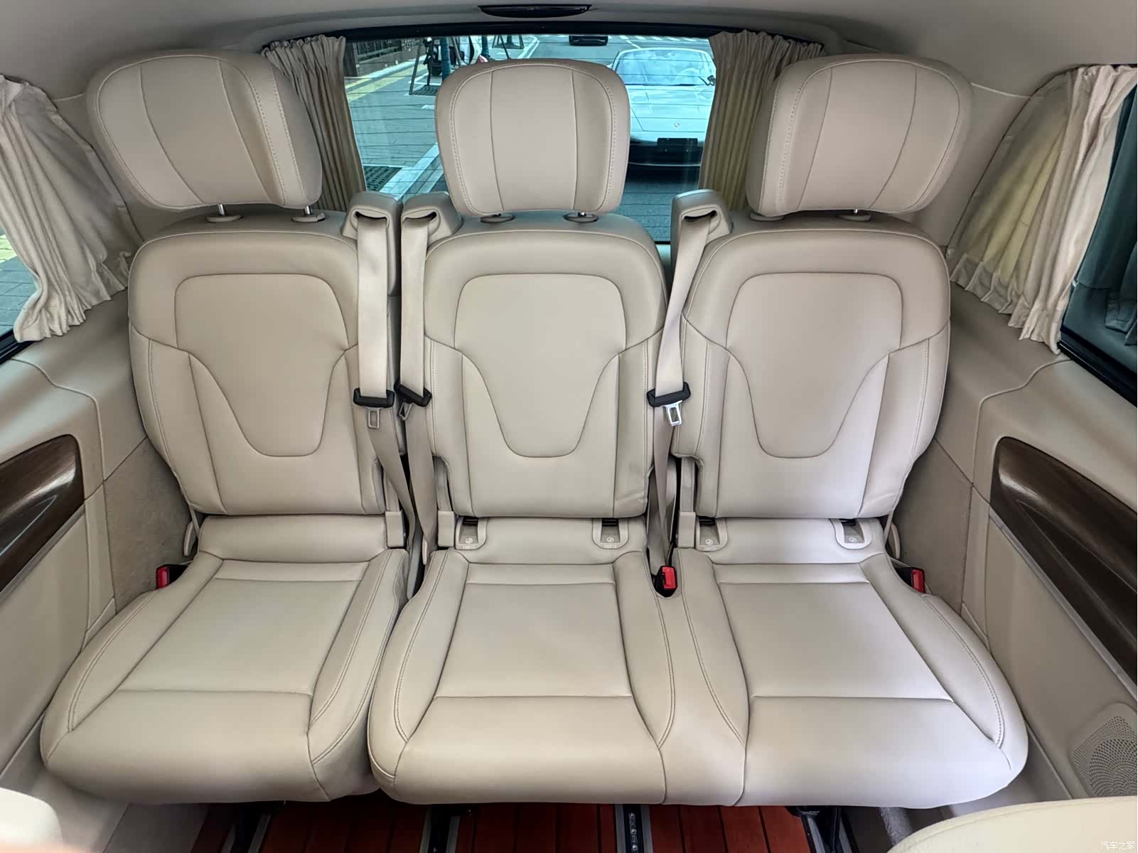 Mercedes-Benz V-Class, 2021 21