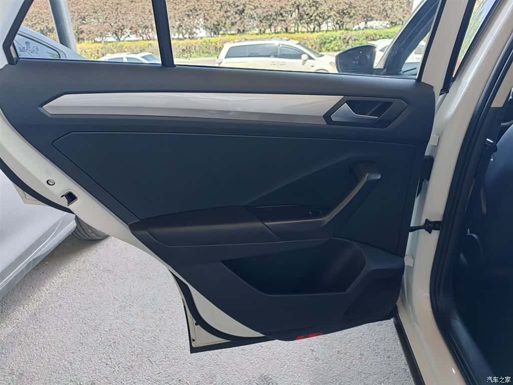 GAC GS4, 2016 14