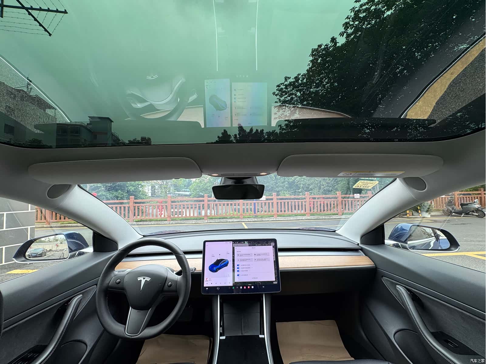Tesla Model 3, 2020 15