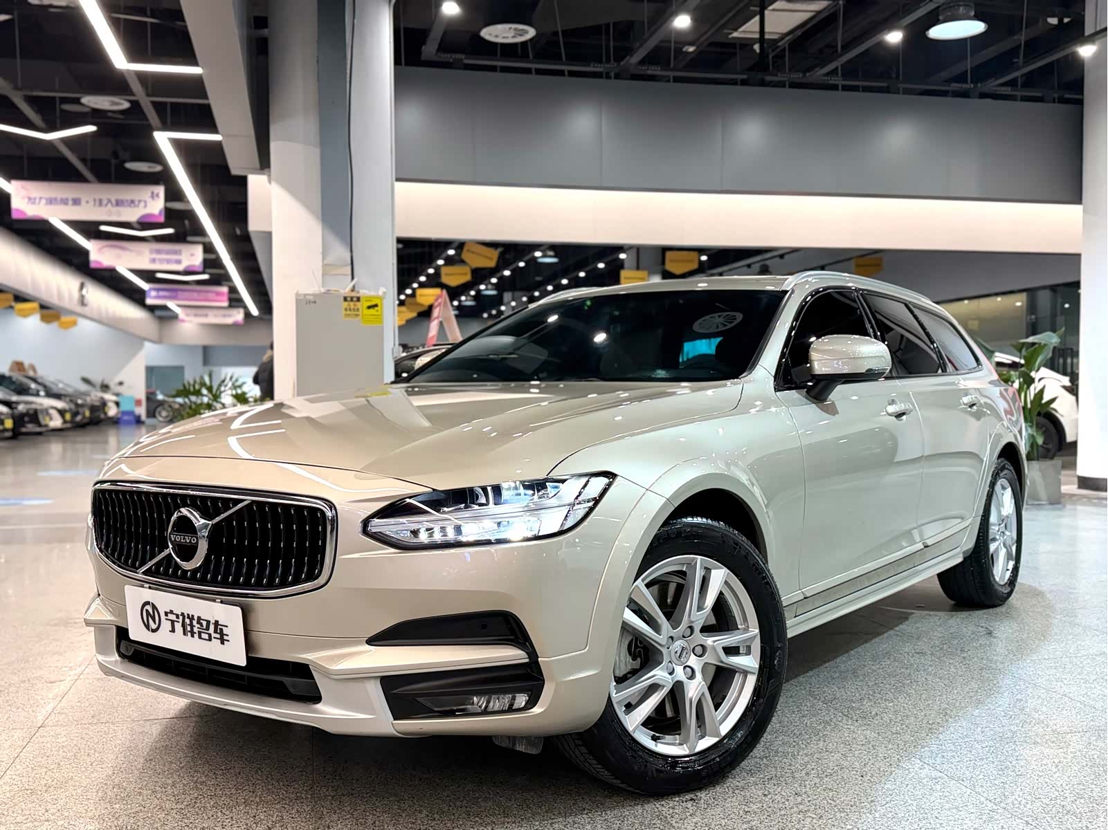 Volvo V90, 2019 1