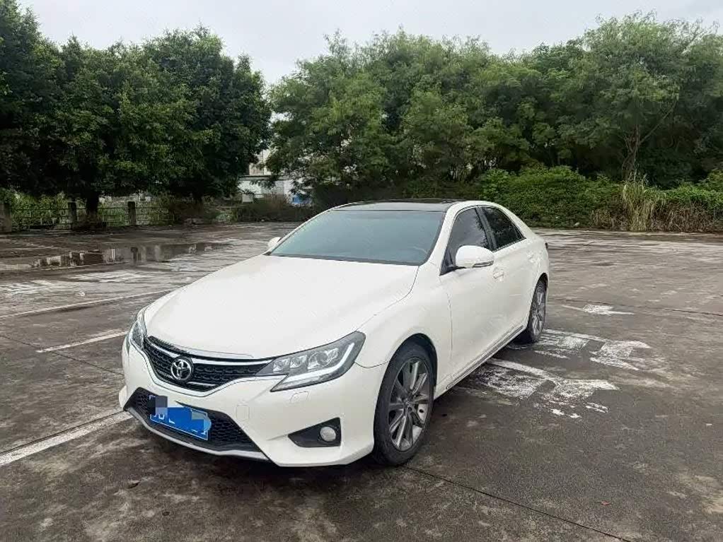 Toyota Reiz