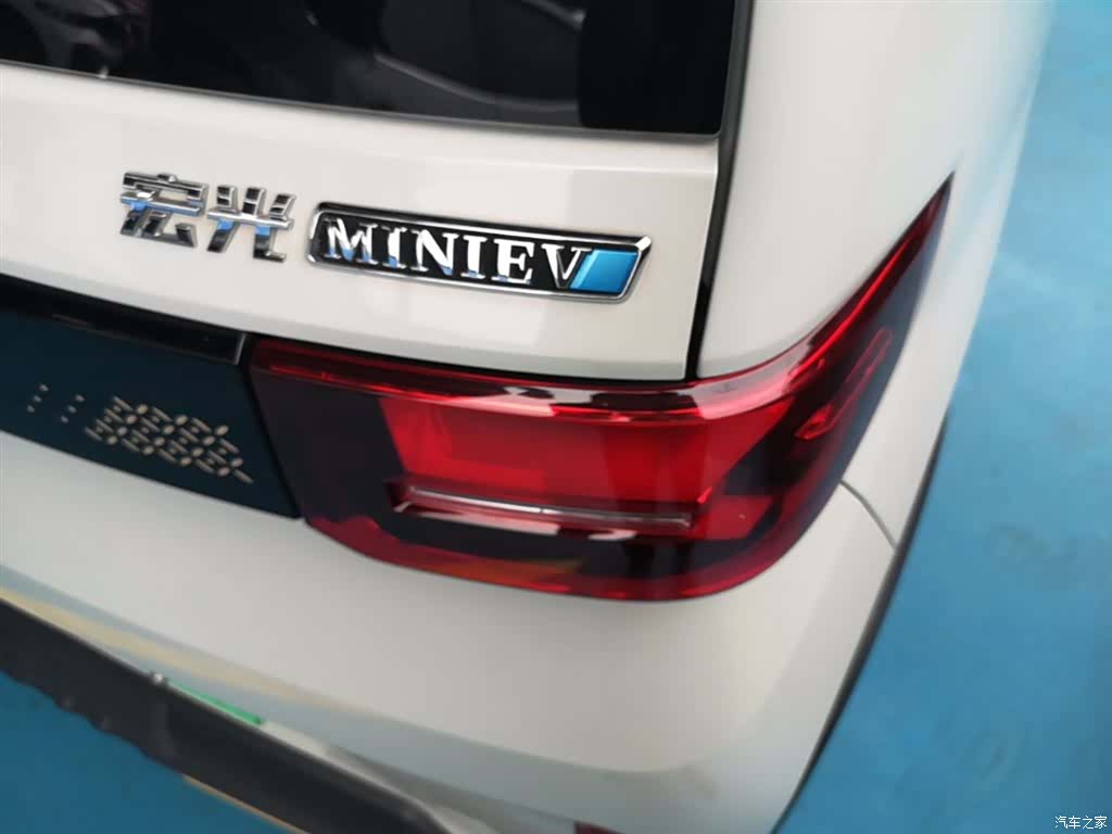 Wuling MINIEV, 2022 8