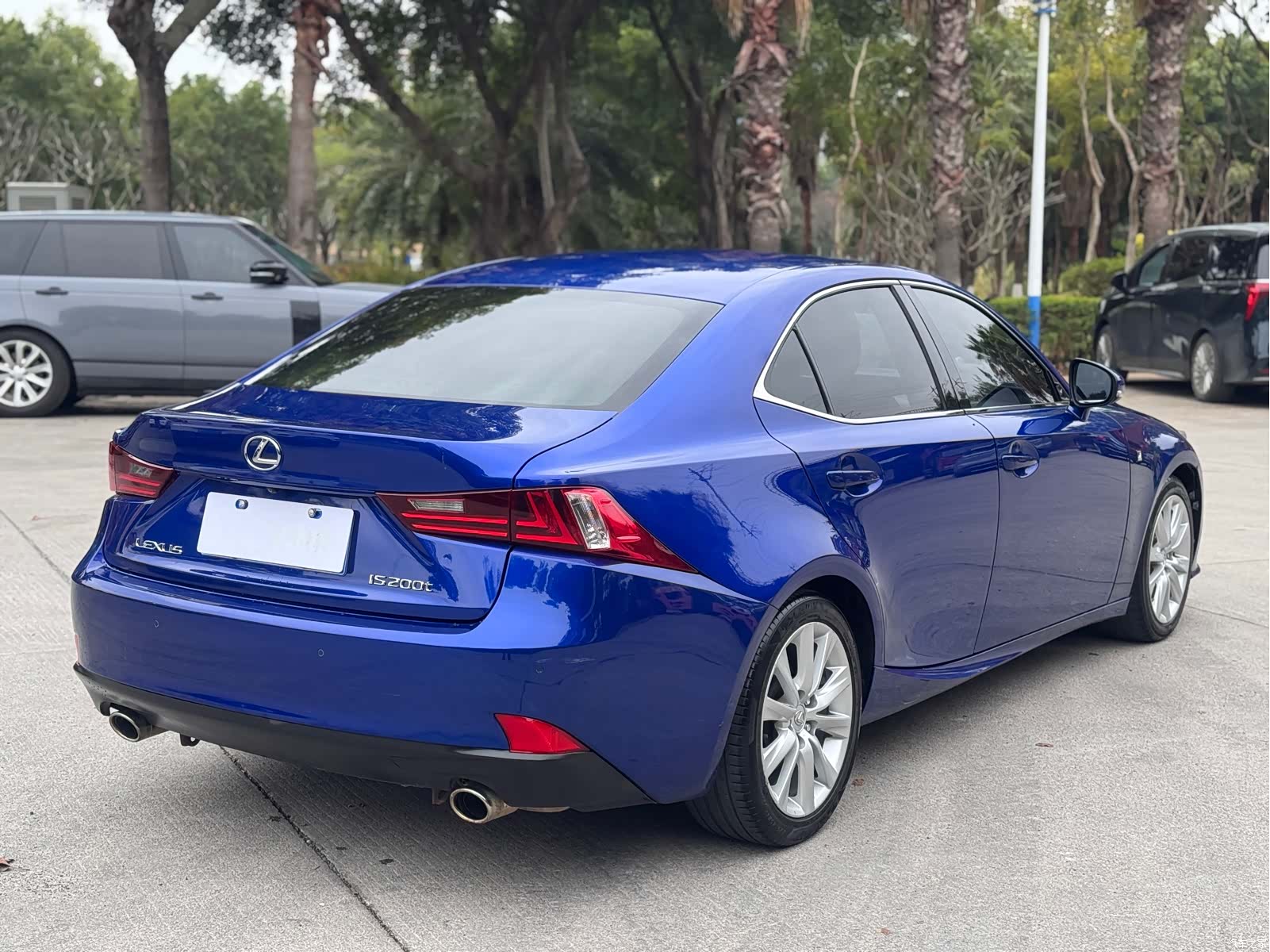 Lexus IS, 2016 7