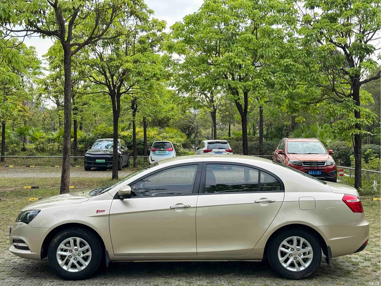 Geely Emgrand, 2017 3