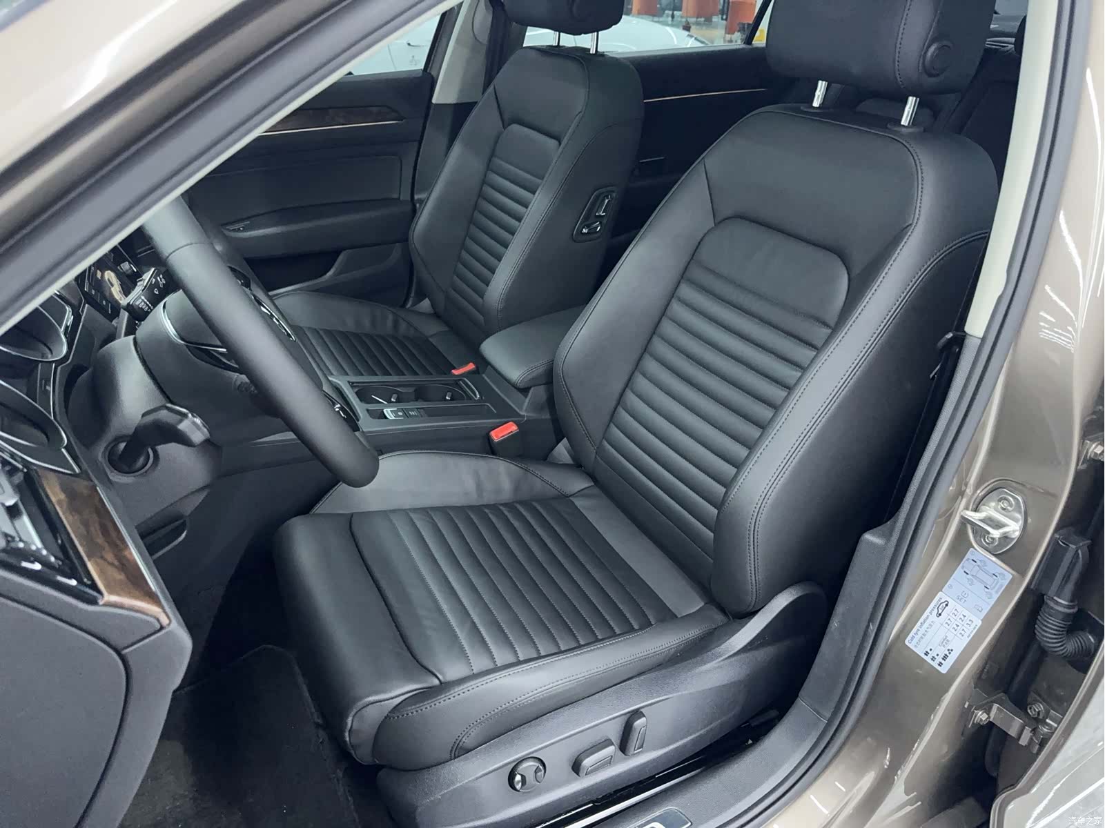 Volkswagen Magotan, 2018 все фото