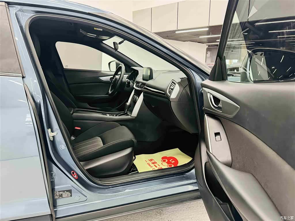 Mazda CX-4, 2018 26