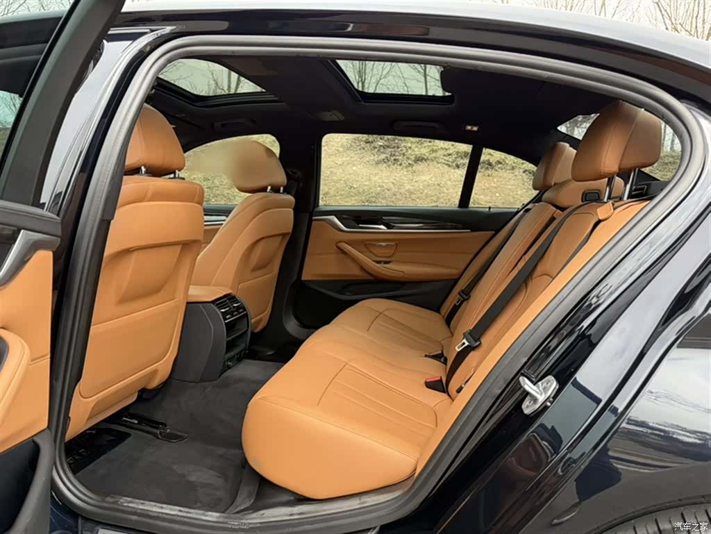 BMW 5 Series, 2018 14