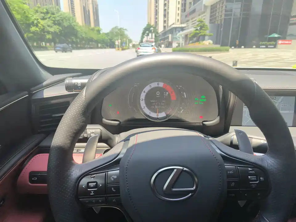Lexus LC