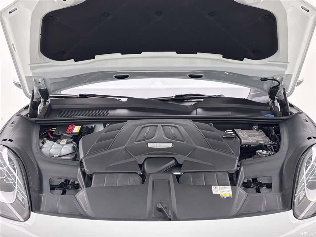 Porsche Cayenne, 2020 13