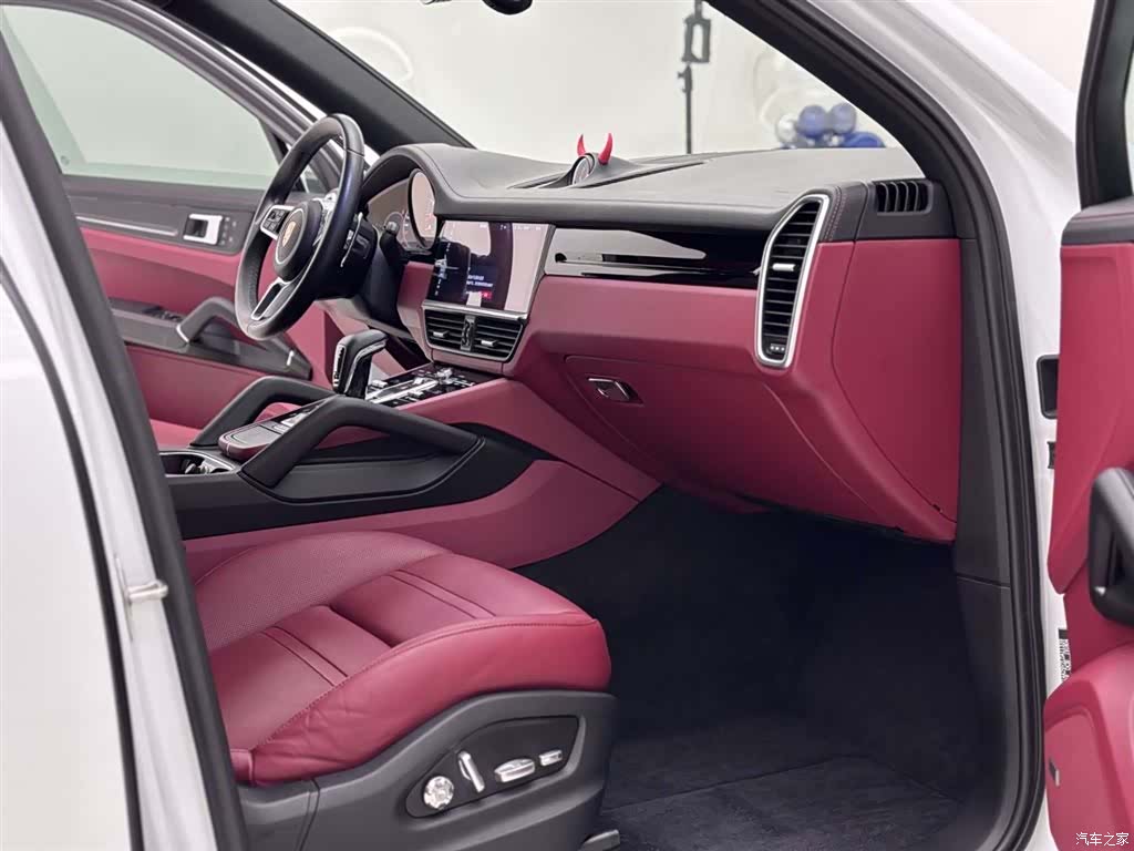 Porsche Cayenne, 2020 28