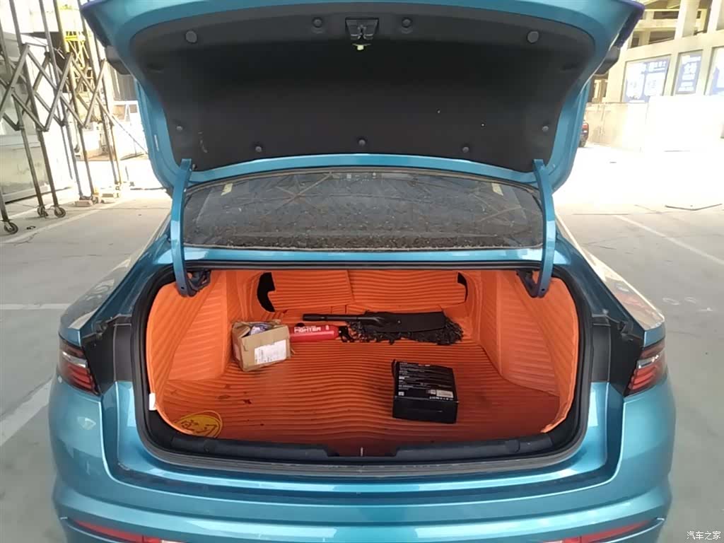 Geely Preface, 2022 19