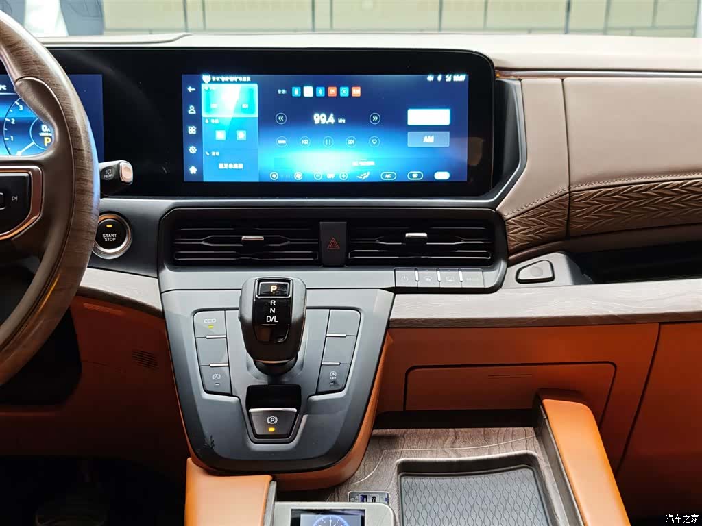 Ford Tourneo, 2024 15