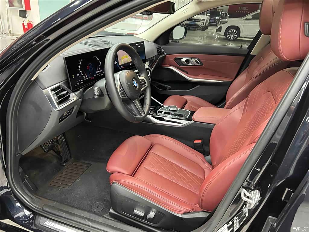 BMW 3 Series, 2023 12
