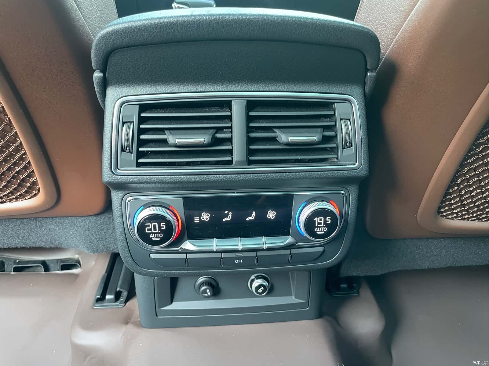 Audi Q7, 2018 15