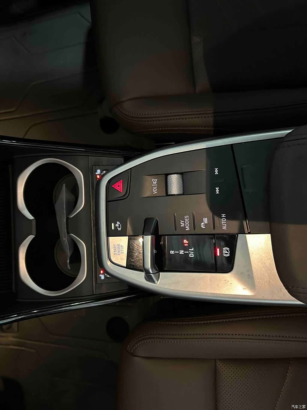 BMW X1, 2023 все фото