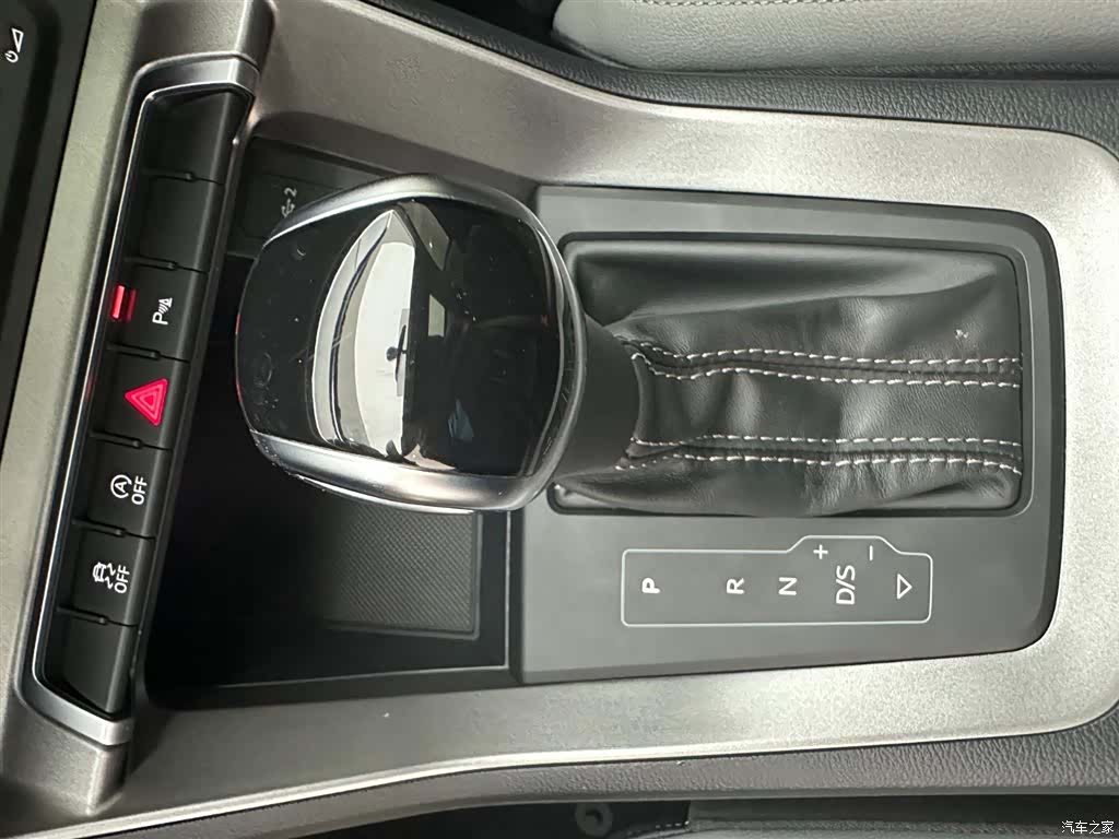 Audi Q3, 2022 22