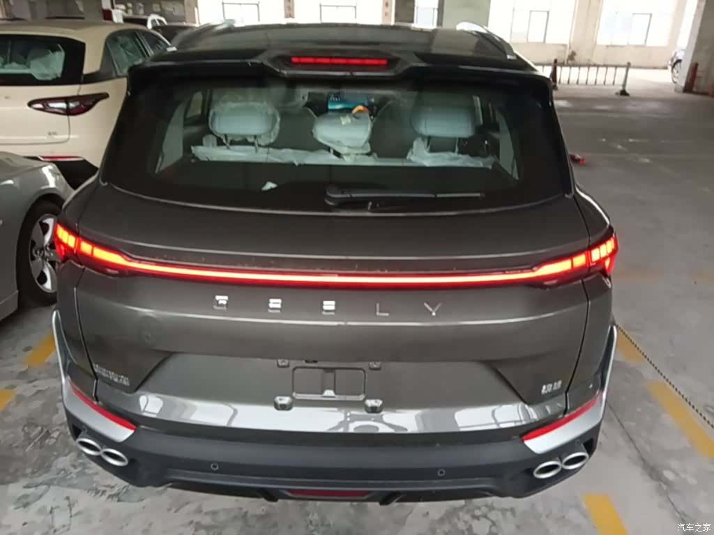 Geely Coolray, 2026 6