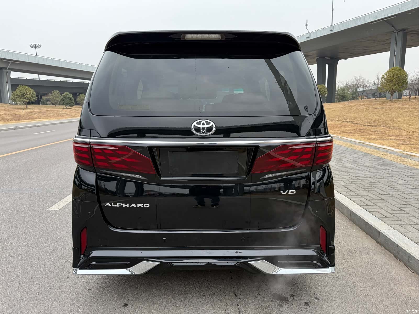 Toyota Alphard, 2014 8