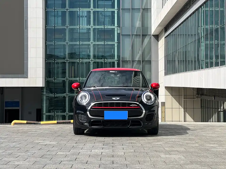 MINI JCW