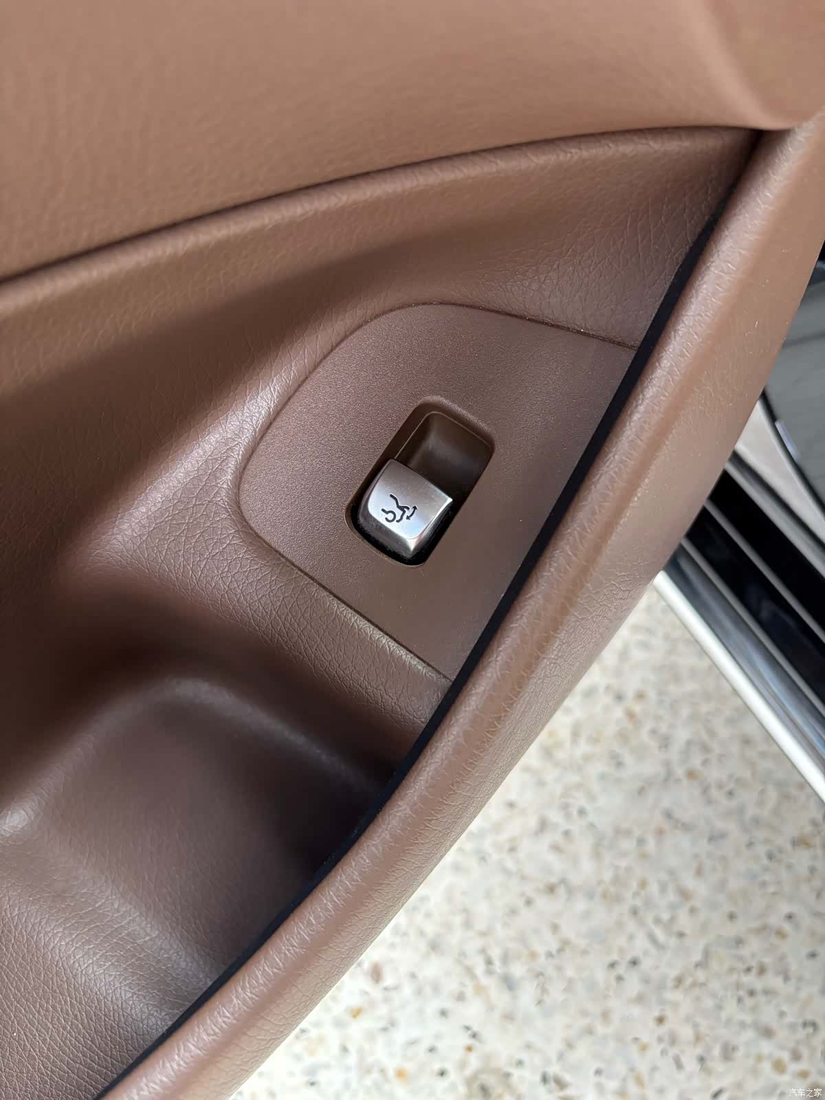 Mercedes-Benz E-Class, 2018 11