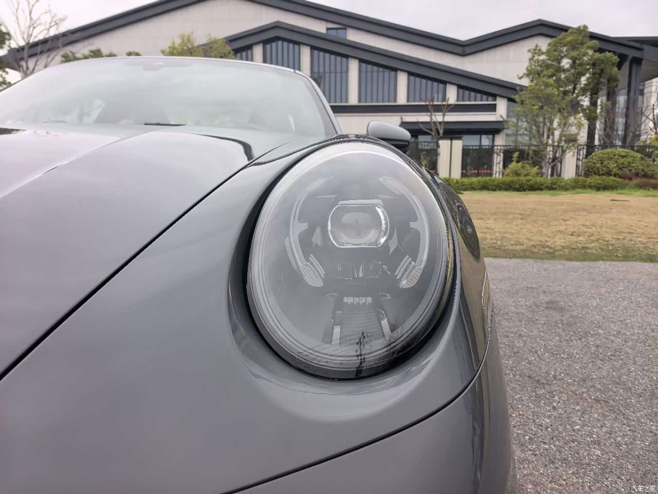 Porsche 911, 2025 8